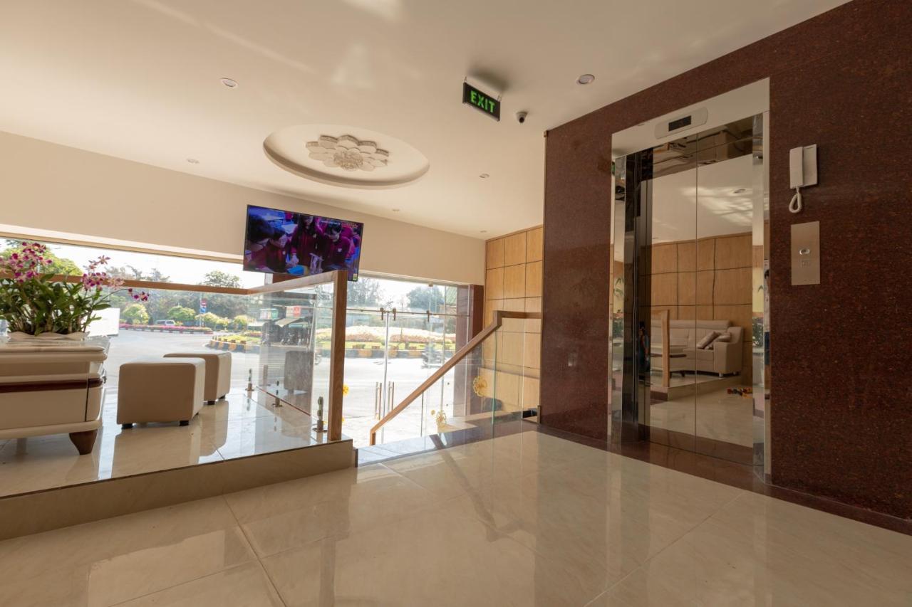 Bamboo Hotel Вунг Тау Екстериор снимка